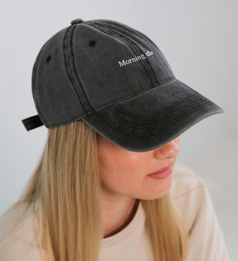 "Morning call" pilka kepurė